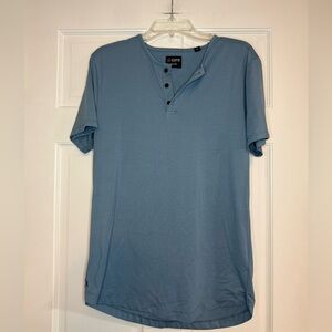 Cuts Clothing Men’s AO Henley Curve-Hem Tshirt